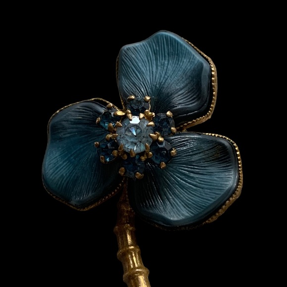 Vintage Made in West Germany Blue Flower Rhinestone Crystal Floral Brooch Pin - Picture 4 of 5